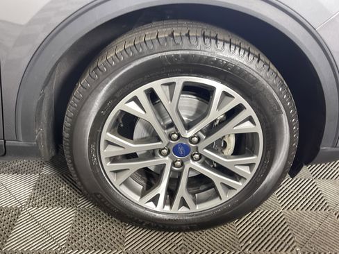 Used 2022 Ford Escape SEL image 7