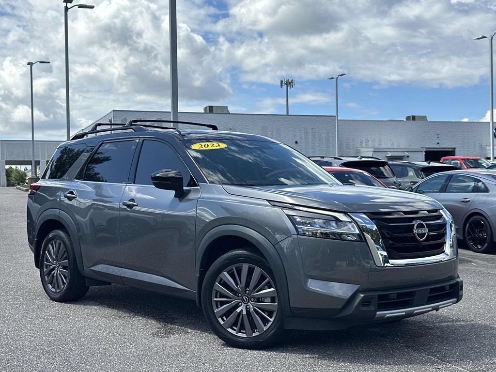 Used 2023 Nissan Pathfinder SL w/ SL Premium Package AWD/4WD image 31