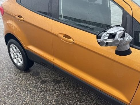 Used 2022 Ford EcoSport SE w/ SE Convenience Package image 12