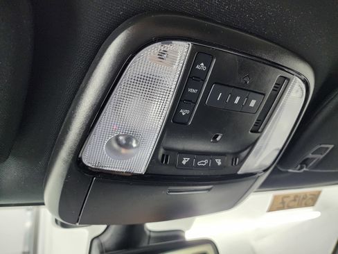 Used 2024 Dodge Durango GT image 45