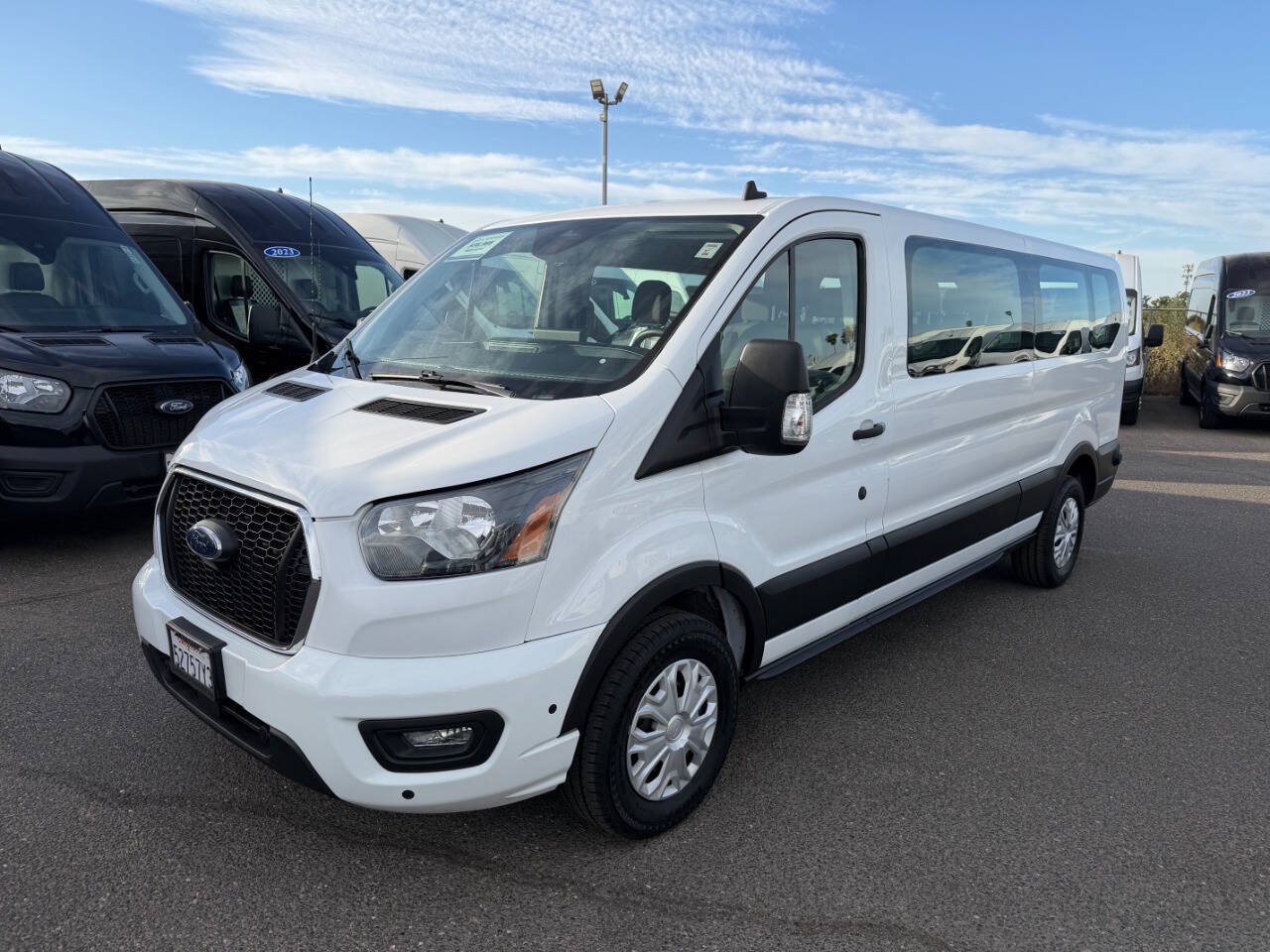 Used 2024 Ford Transit 350 XLT RWD image 4