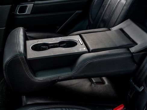 Used 2021 Land Rover Range Rover Sport SE image 32