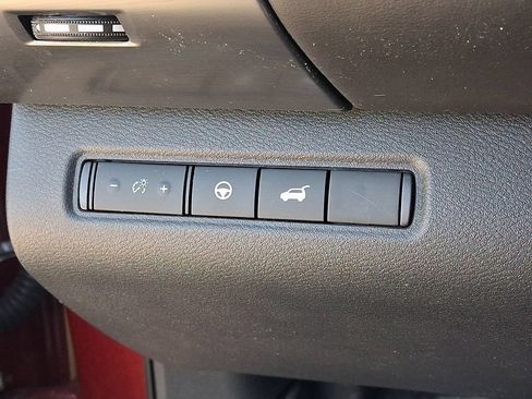 Used 2022 Nissan Pathfinder SL w/ SL Black Package AWD/4WD image 25