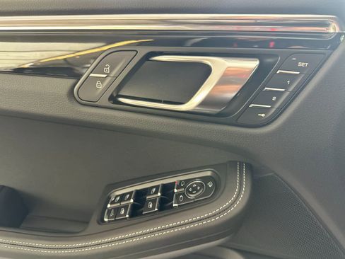 New 2026 Porsche Macan Turbo image 12