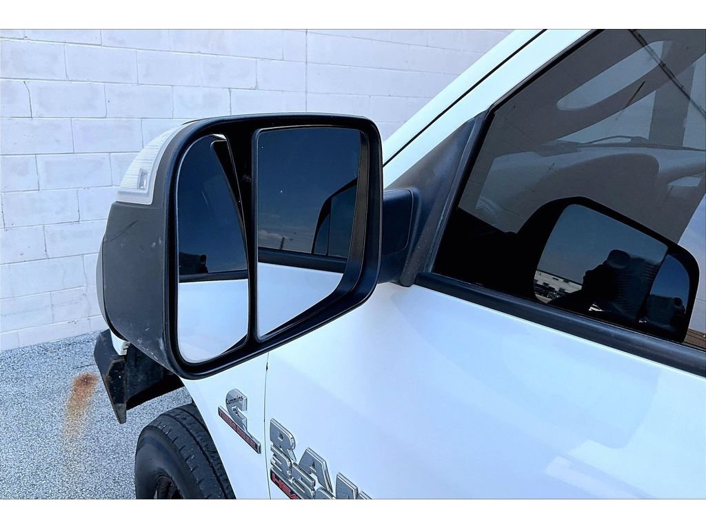 Used 2018 RAM 3500 Tradesman w/ Chrome Appearance Group AWD/4WD image 32