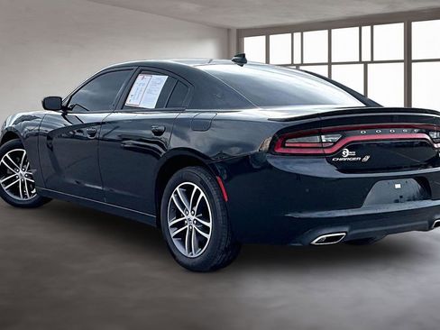 Used 2019 Dodge Charger SXT image 14