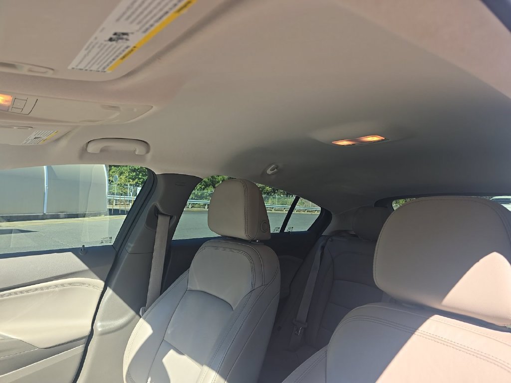 Used 2017 Chevrolet Cruze Premier FWD image 7