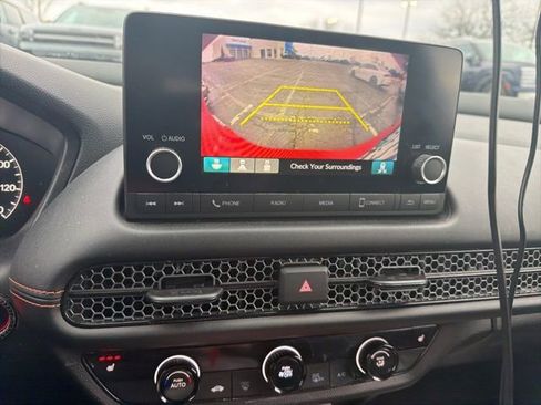 Used 2024 Honda HR-V Sport image 14