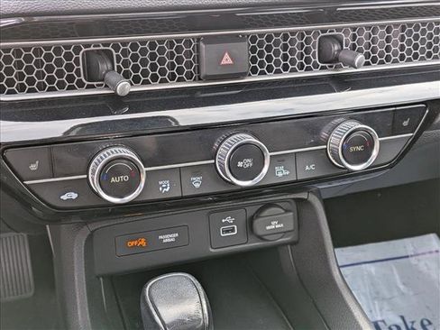 Used 2022 Honda Civic EX image 16