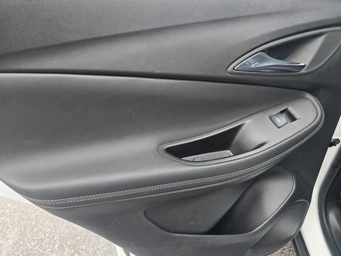 Used 2023 Buick Encore GX Select FWD image 13