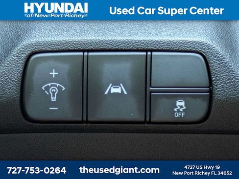 Used 2023 Hyundai Elantra SEL w/ Convenience Package FWD image 24