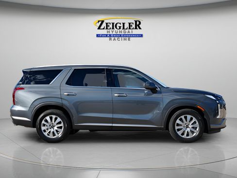 Certified 2025 Hyundai Palisade SEL FWD image 8