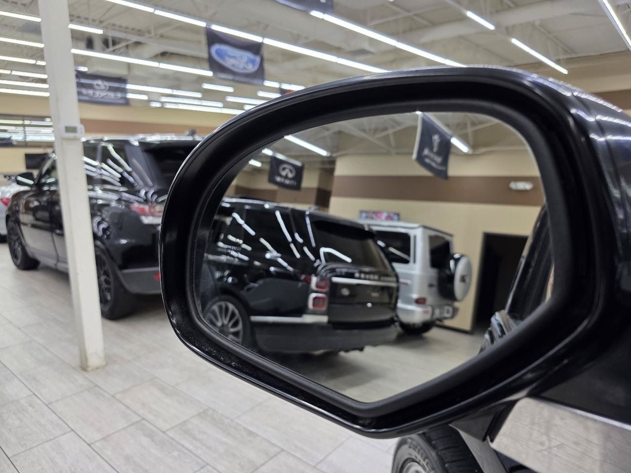 Used 2012 Cadillac Escalade Luxury RWD image 11