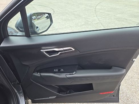 Used 2023 Kia Sportage EX image 22