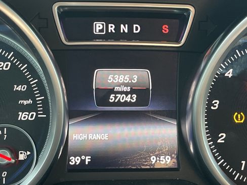 Used 2017 Mercedes-Benz G 550 Squared image 22