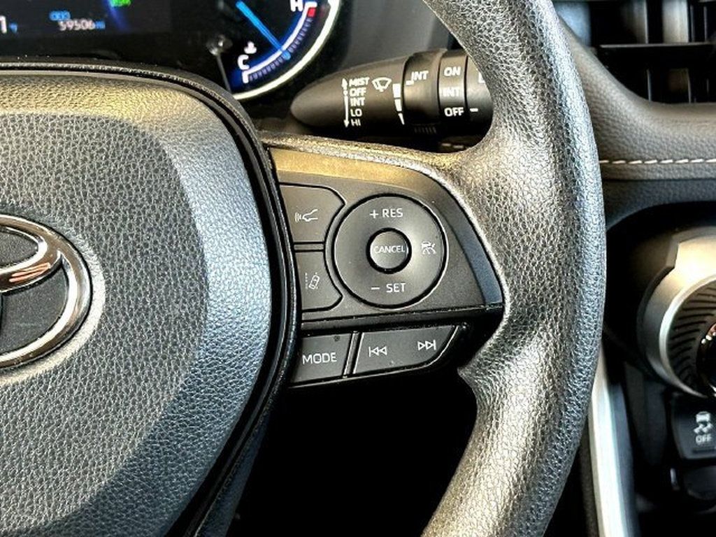 Certified 2024 Toyota RAV4 XLE AWD/4WD image 23
