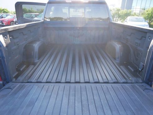 Used 2021 Chevrolet Silverado 1500 LT Trail Boss w/ Convenience Package II AWD/4WD image 12