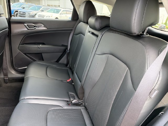 Certified 2026 Kia Sportage EX w/ EX Panorama Roof Package FWD image 21