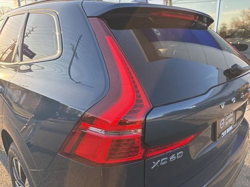 Used 2025 Volvo XC60 B5 Plus image 11