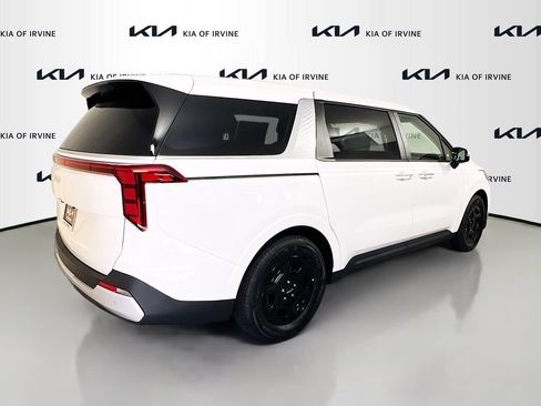 New 2026 Kia Carnival LX FWD image 7