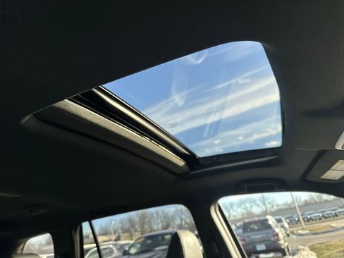 Used 2022 Honda Passport EX-L image 16