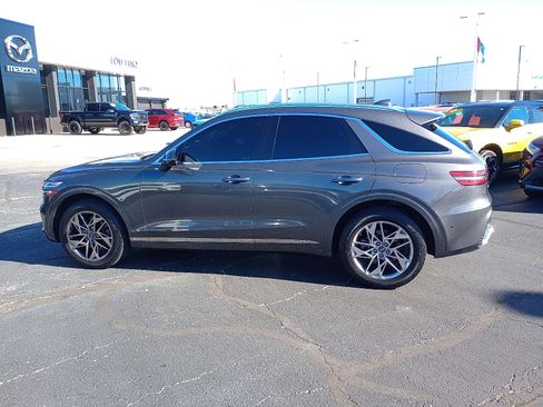 Used 2022 Genesis GV70 2.5T w/ Advanced Package image 4