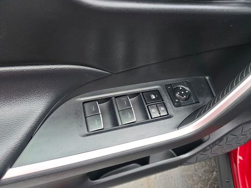 Used 2023 Toyota RAV4 XLE image 17