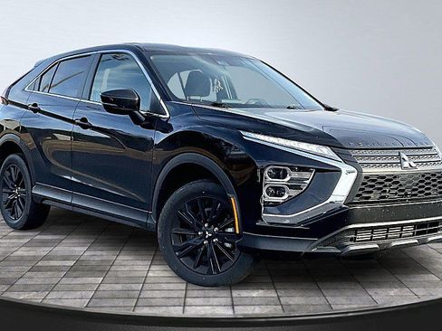 Used 2024 Mitsubishi Eclipse Cross LE image 12