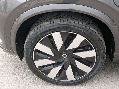 Certified 2023 Volvo XC90 T8 Ultimate image 11