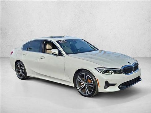 Used 2021 BMW 330i Sedan w/ Executive Package image 3
