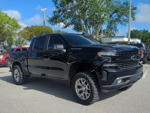 Used 2019 Chevrolet Silverado 1500 RST w/ All-Star Edition image 3