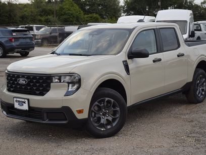 New 2025 Ford Maverick XLT w/ Equipment Group 302A