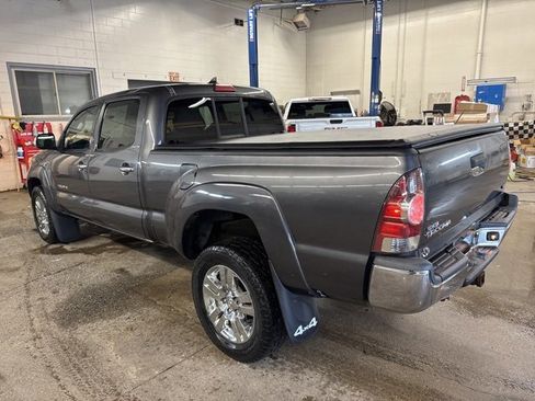 Used 2013 Toyota Tacoma Base image 4