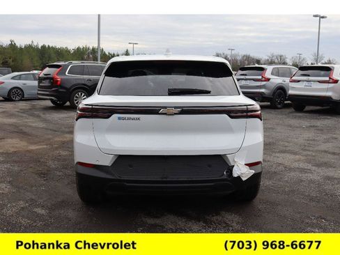 New 2026 Chevrolet Equinox EV LT image 6
