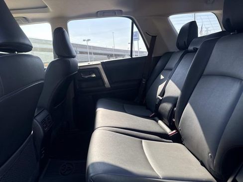 Used 2019 Toyota 4Runner SR5 Premium AWD/4WD image 16