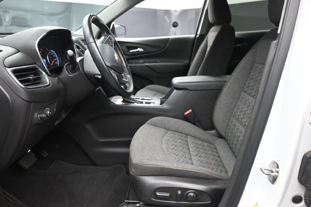 Used 2023 Chevrolet Equinox LT AWD/4WD image 14