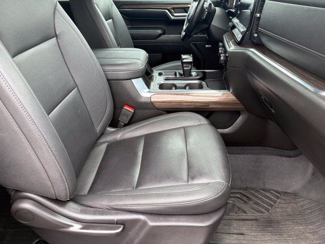 Used 2024 Chevrolet Silverado 1500 RST w/ Convenience Package II AWD/4WD image 18