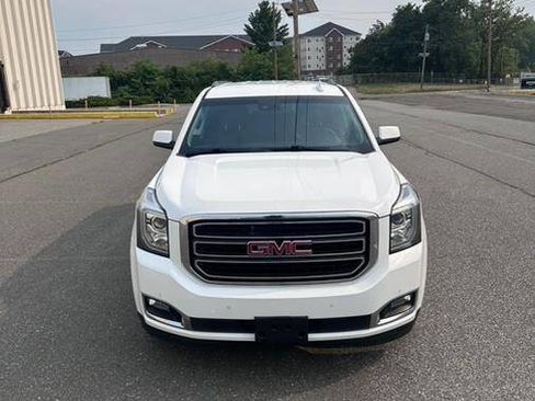 Used 2018 GMC Yukon XL SLT image 8