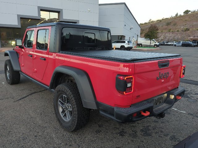 Used 2024 Jeep Gladiator Mojave w/ Technology Group AWD/4WD image 4