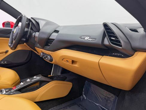 Used 2018 Ferrari 488 Spider RWD image 14