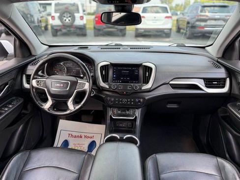 Used 2020 GMC Terrain SLT image 3