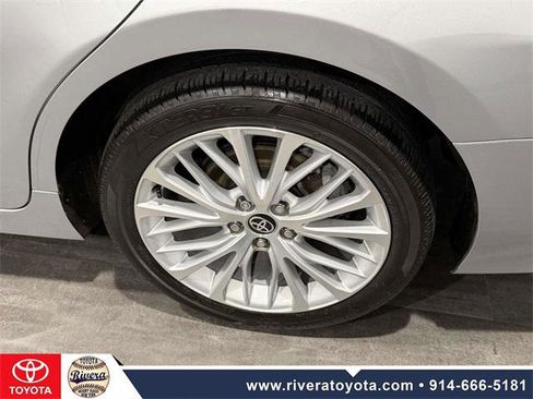 Certified 2020 Toyota Camry XLE image 10