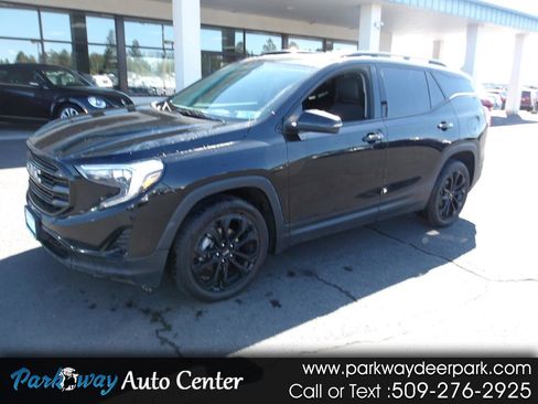 Used 2021 GMC Terrain SLT w/ Infotainment Package II AWD/4WD image 1