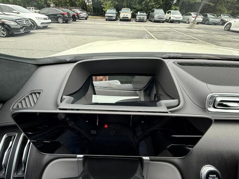 Used 2022 Mercedes-Benz S 580 4MATIC Sedan w/ AMG Line Package image 25