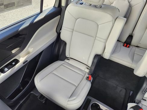 New 2026 Lincoln Aviator AWD image 13