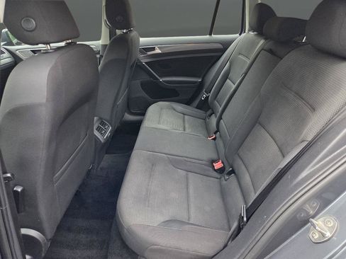 Used 2019 Volkswagen Golf S AWD/4WD image 12