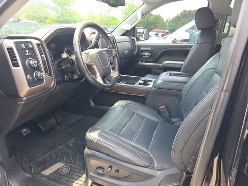 Used 2018 GMC Sierra 1500 Denali w/ Denali Ultimate Package AWD/4WD image 3