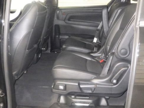 Used 2024 Honda Odyssey Touring image 7