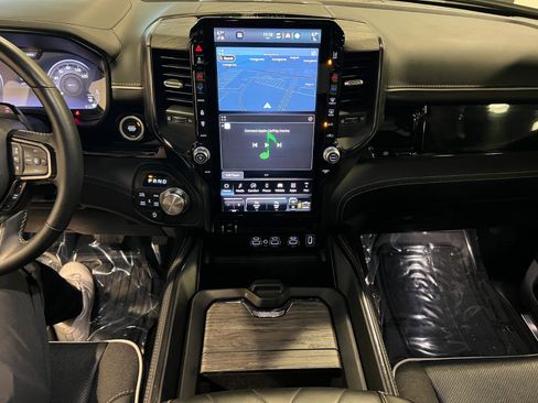 Used 2025 RAM 1500 Limited image 16