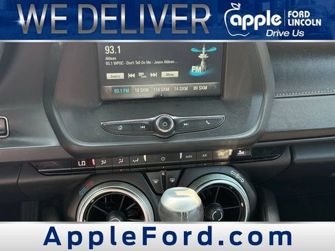Used 2017 Chevrolet Camaro LT RWD image 9
